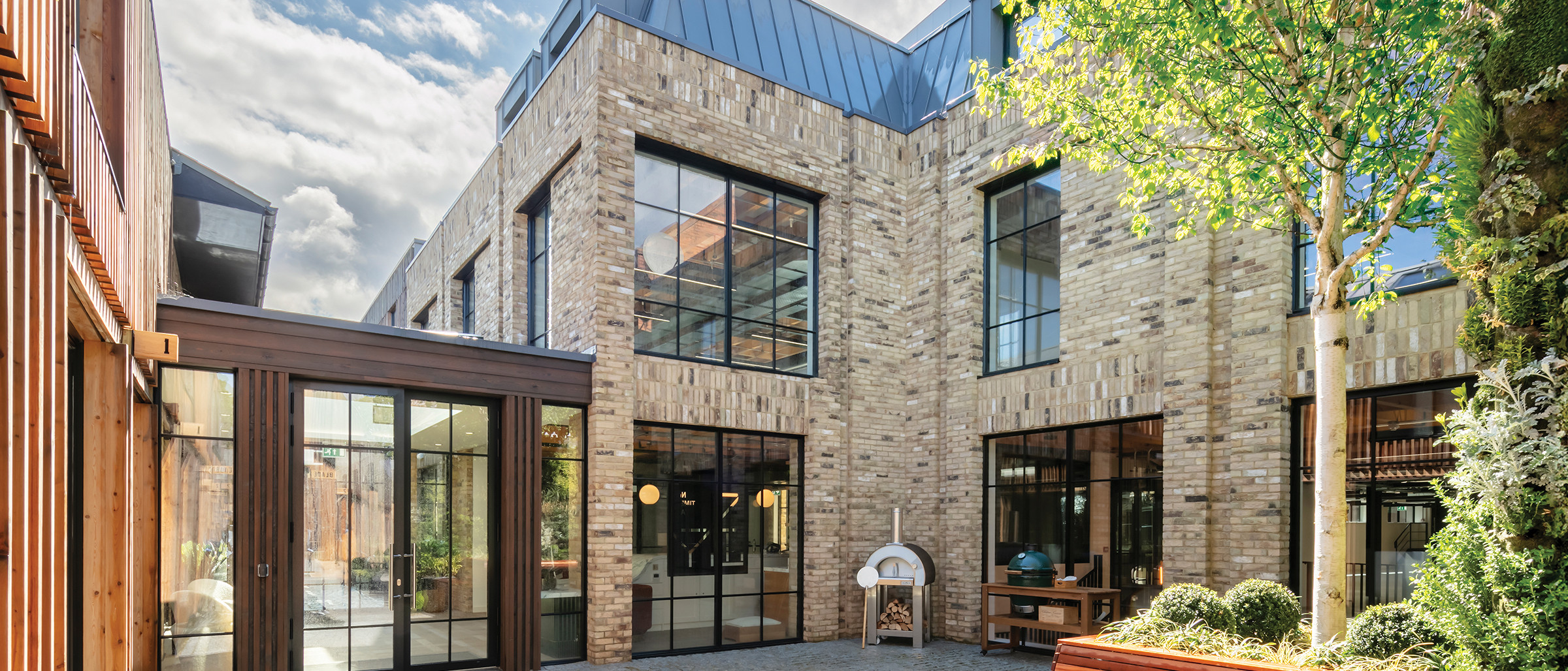 The Blade, New Timber Yard, Dimes Place