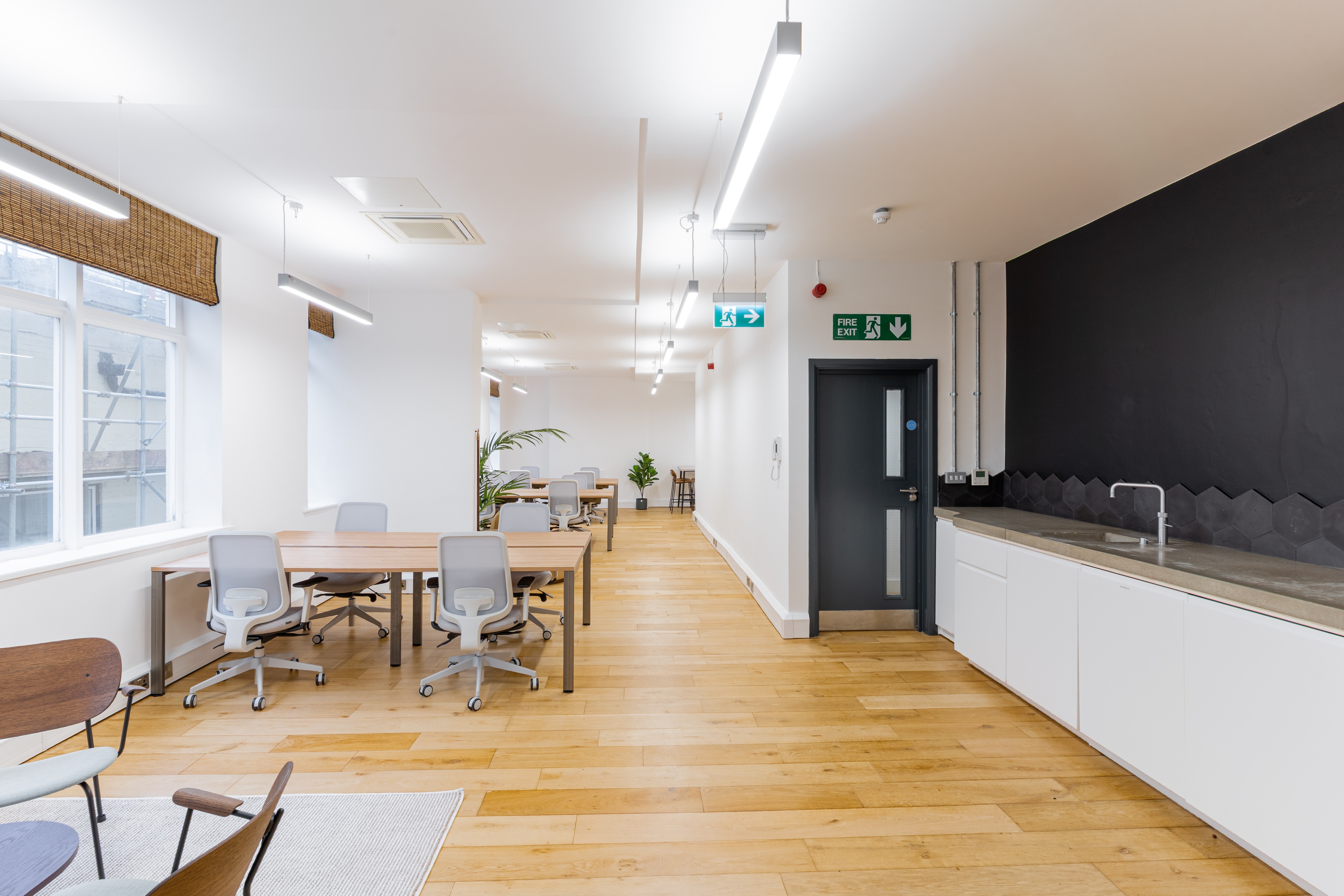 office-09.jpg