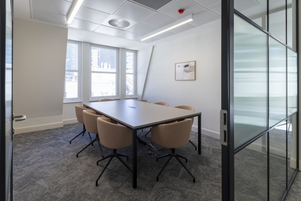 4ebc6d74a24bc320f624ff91ca8a7ad4-t3a4148-070425-scd-65-leadenhall-street-peter-landers-photography-large-1024x683.jpg