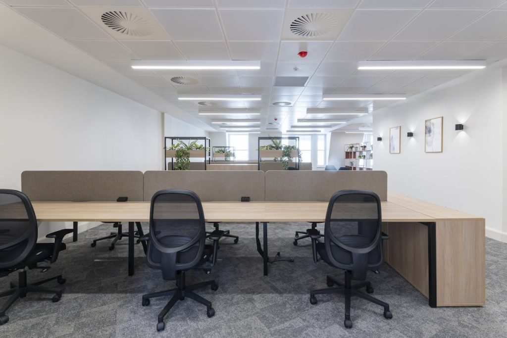 ca6ec712965f4b7088b55671a5f06fa9-t3a4159-070425-scd-65-leadenhall-street-peter-landers-photography-large-1024x683.jpg