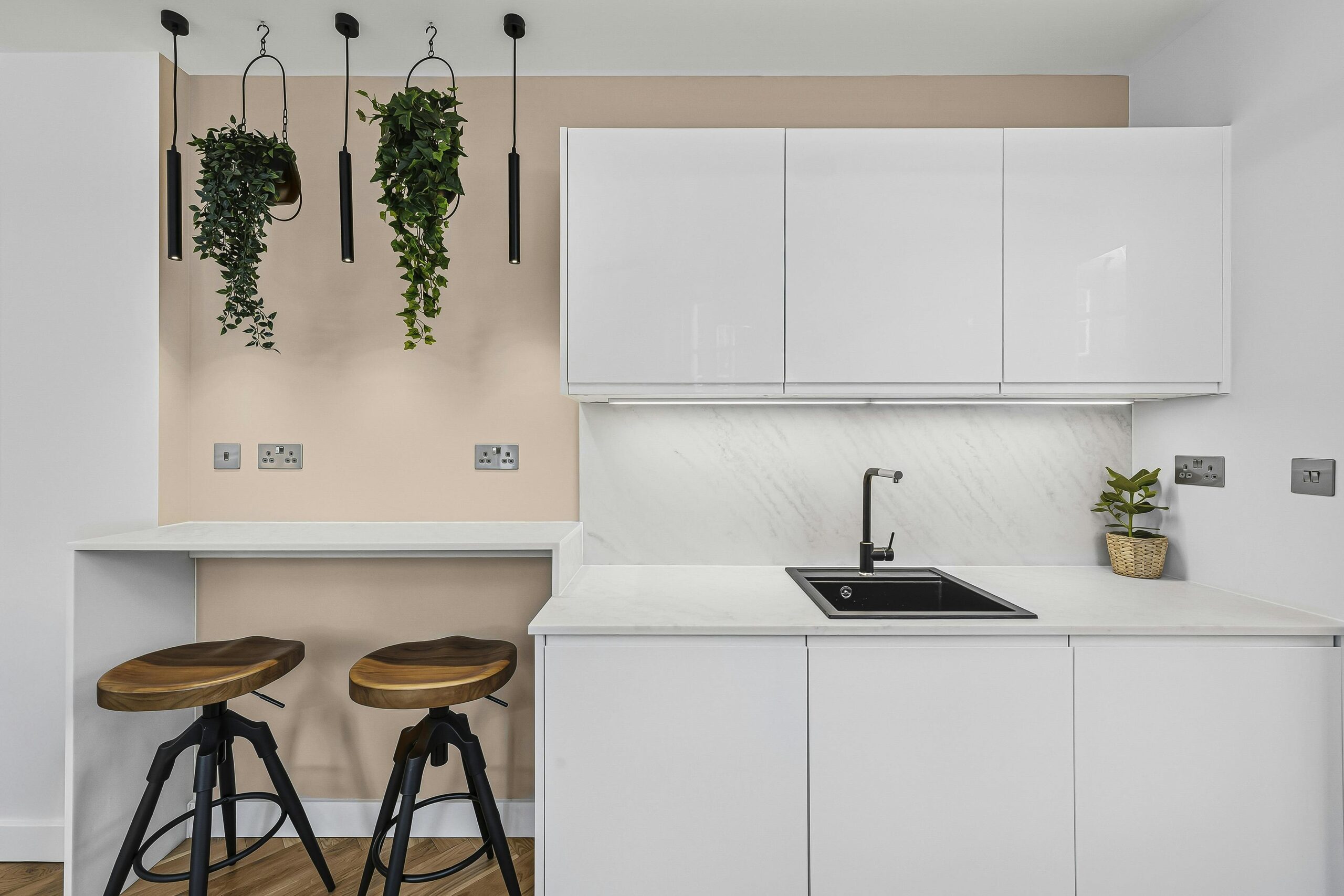 947088810247a618cbf767309afd5746-kitchen-5.jpg