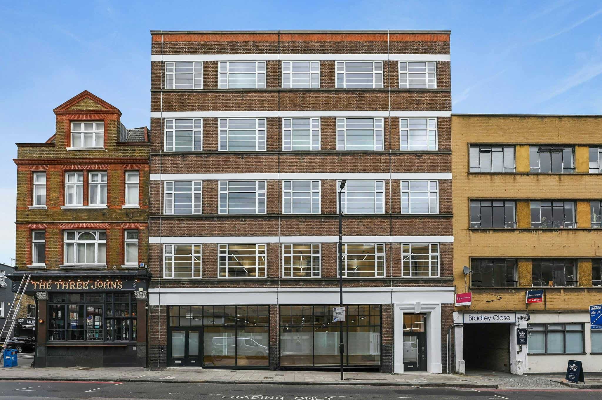 74-77 White Lion Street